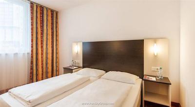 آزیموت وین دلتا هتل