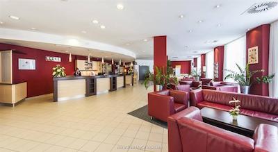 آزیموت وین دلتا هتل