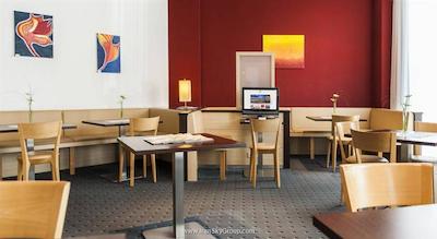 آزیموت وین دلتا هتل