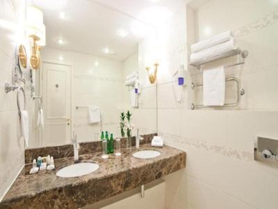 الاینس گرینوود هتل