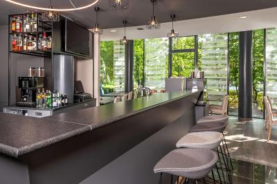 نه مونچن یونترهچینگ