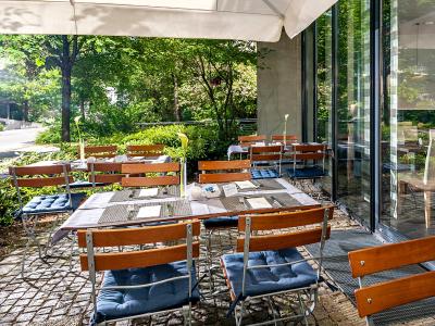 نه مونچن یونترهچینگ