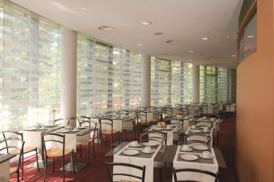 نه مونچن یونترهچینگ