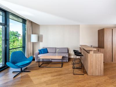 نه مونچن یونترهچینگ