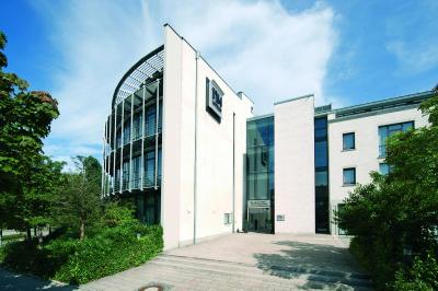 نه مونچن یونترهچینگ