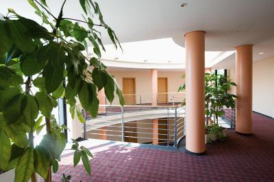 نه مونچن یونترهچینگ