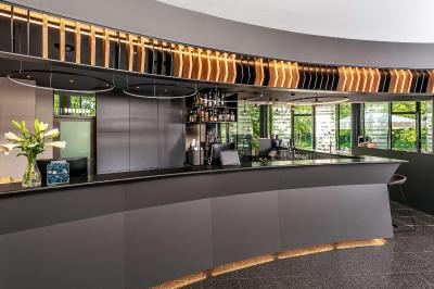 نه مونچن یونترهچینگ