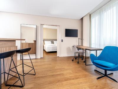 نه مونچن یونترهچینگ