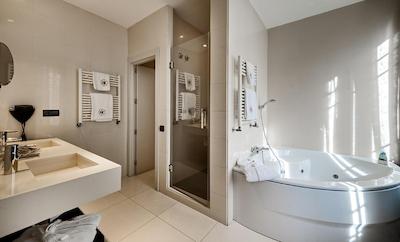 کاتالونیا اتوکا