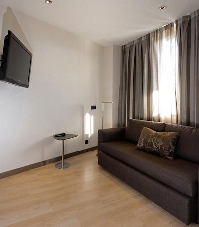 کاتالونیا اتوکا