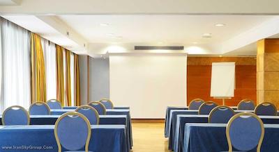 یورواستارز کریستال پالاس