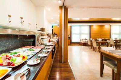 یورواستارز کریستال پالاس