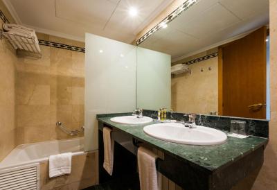 یورواستارز کریستال پالاس