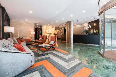 یورواستارز کریستال پالاس