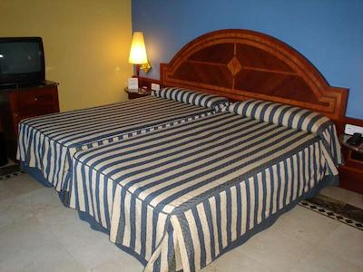 یورواستارز کریستال پالاس