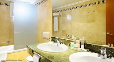 یورواستارز کریستال پالاس