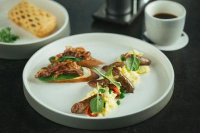 آبا بالمورال