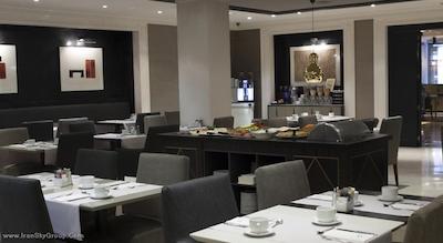 آبا بالمورال