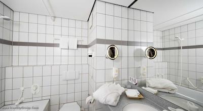 فورا هتل هانوفر‌