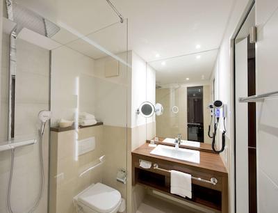 فورا هتل هانوفر‌