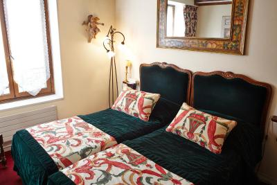 گراند هتل دشامپین