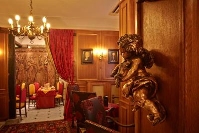 گراند هتل دشامپین