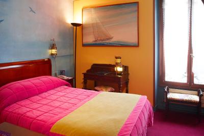 گراند هتل دشامپین