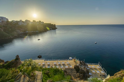 کلاب هتل فالکن