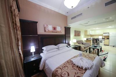 هتل آپارتمان آیوری گرند