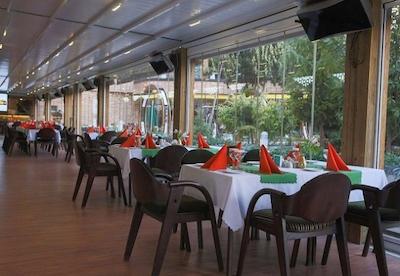 هتل پارسیان کوثر اصفهان