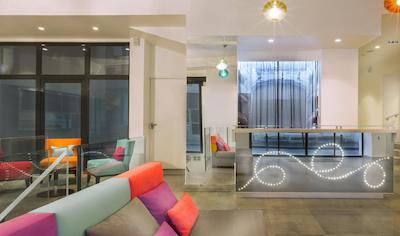 لیریک هتل پاریس