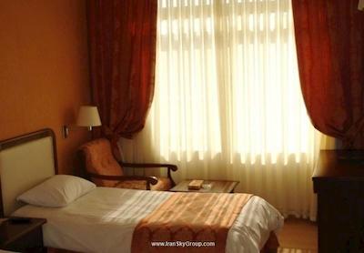 هتل پارسیان کوثر تهران