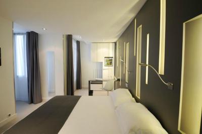 آرک دده تریمف اتیل