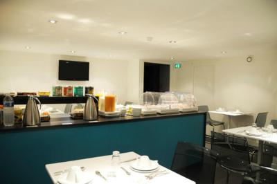 آرک دده تریمف اتیل