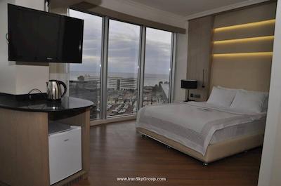 تری پیرل هتل