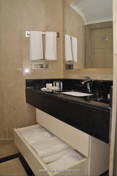 تری پیرل هتل