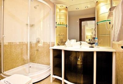 هتل اسپیناس