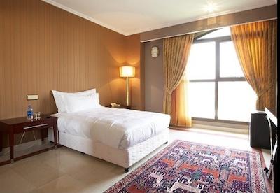 هتل اسپیناس