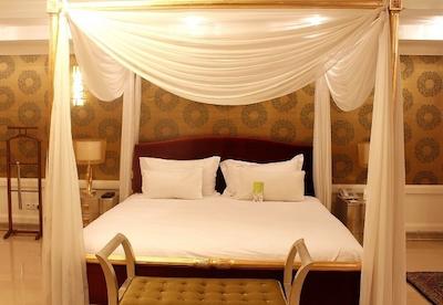 هتل اسپیناس