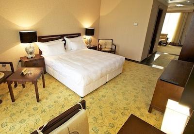 هتل اسپیناس