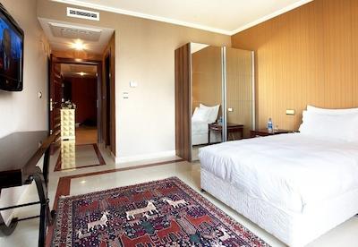 هتل اسپیناس