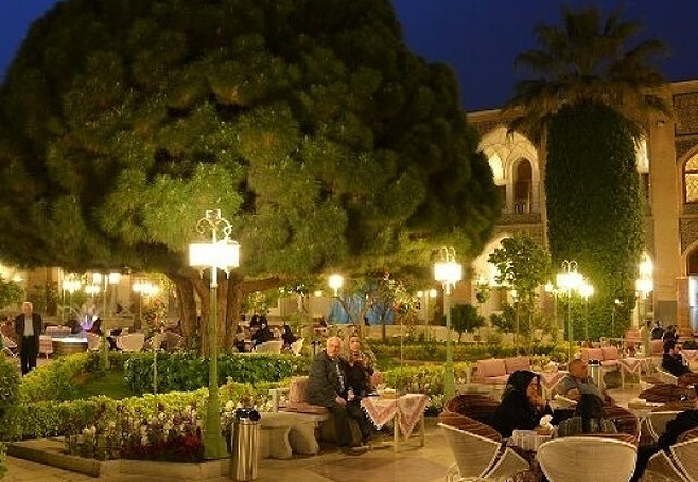 هتل عباسی