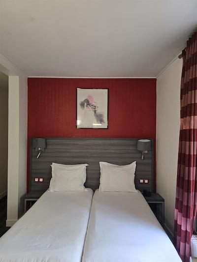 هیپتل پاریس بلگرند