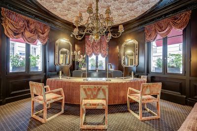 منهتل لانج اند اسپا