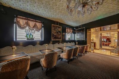 منهتل لانج اند اسپا