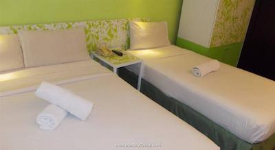 کیتین لنکاوی بائ‌ کمپس هسپیتلیتی