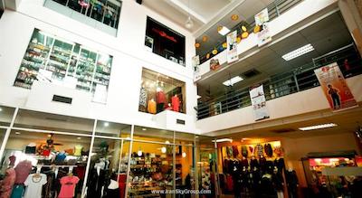 کیتین لنکاوی بائ‌ کمپس هسپیتلیتی