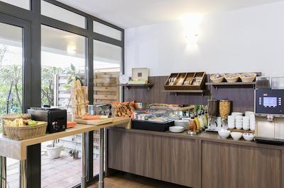 ادگیو عکس کلمرت