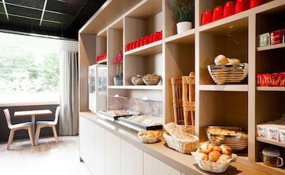 ایبیس ستیلس پاریس مسنا الیمپیدس