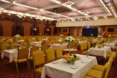 هتل هما شیراز